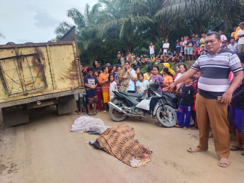 Kecelakaan Adu Kambing Truk vs Motor di Simalungun, 2 Pelajar Tewas