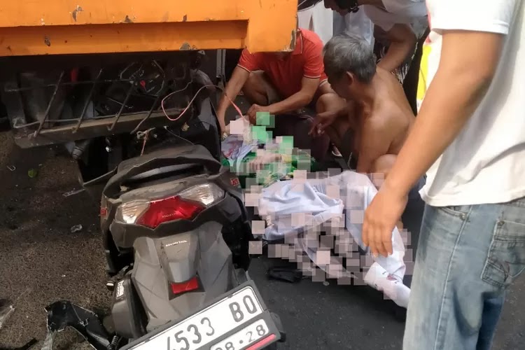 Alami Kecelakaan Lalu Lintas Saat Berangkat Sekolah, Siswi SMA 2 Bondowoso Meninggal Dunia di TKP