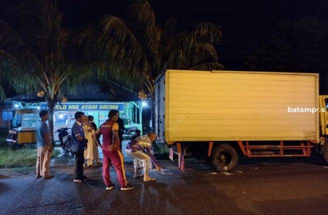 Kecelakaan Pemotor Yamaha Mio Soul Tewas usai Tabrak Truk Box Parkir di Bintan Kepulauan Riau