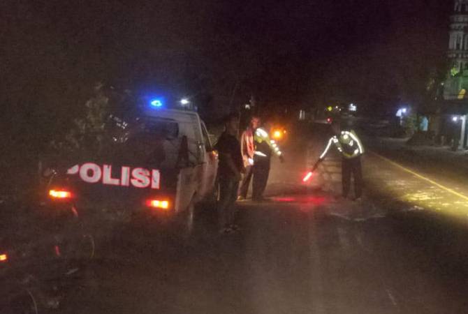 Motor PCX Tabrak Truk Berhenti di Jalur Pantura Rembang, 2 Orang Tewas