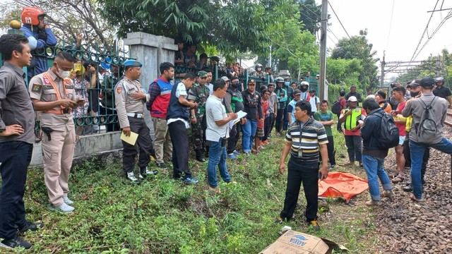 Diduga Bunuh Diri, Seorang Pria Tewas Tertabrak KRL Tanah Abang-Tigaraksa di Kebayoran Lama