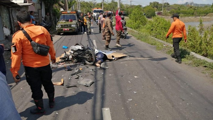 Truk Elpiji Tabrak Motor di Jalan Jawar Surabaya, 3 Orang Tewas