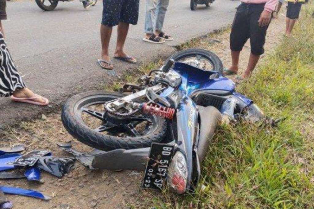 Warga Desa Giri Mulya Tewas ditempat Saat Salip Truk LPG