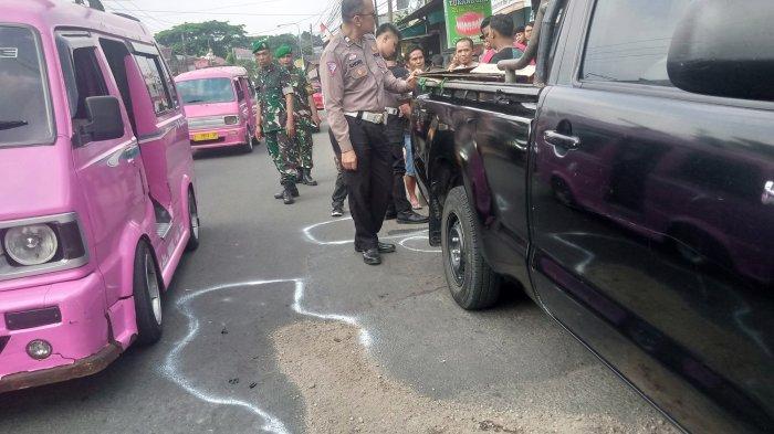 Gegara Spion Nyangkut Saat Nyalip, Pemotor Tewas usai Terlindas Mobil di Sukabumi