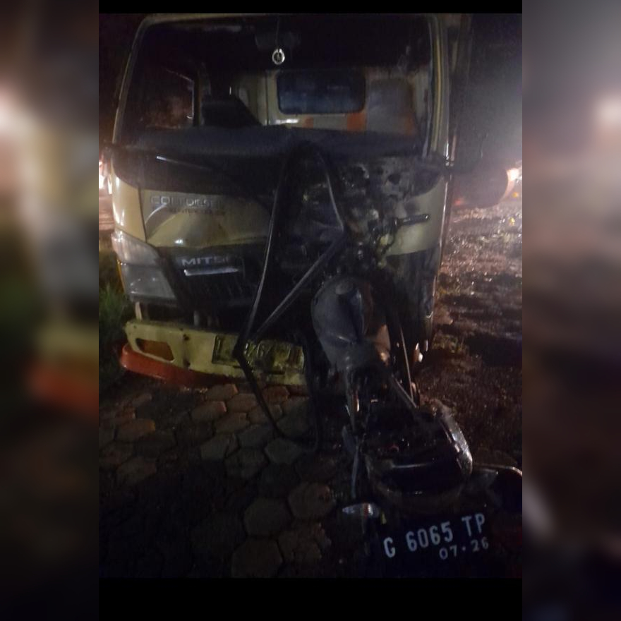 Kecelakaan Maut Yamaha Vixion Vs Truk Colt Diesel di Purwakarta, Pemotor Tewas Terpanggang