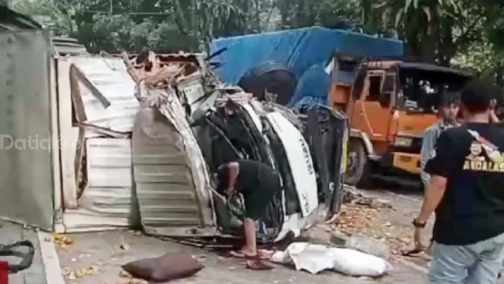 Kecelakaan Terjadi di Sitinjau Lauik Jalan Raya Padang-Solok, 1 Orang Alami Luka Berat